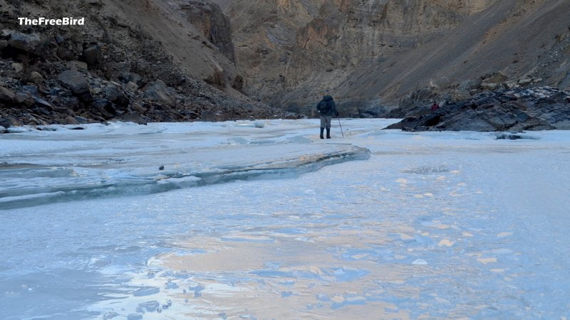 chadar trek morning light