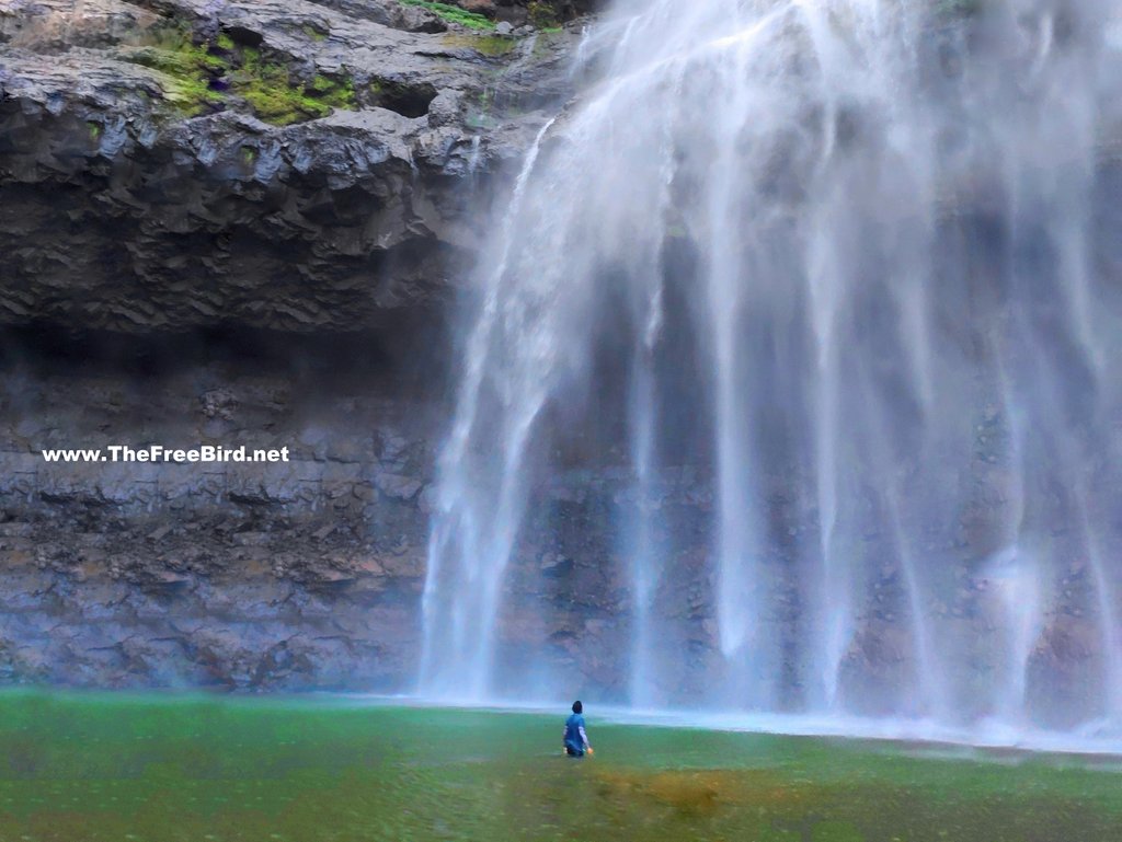 Nanemachi waterfall in all its glory. All the information needed to plan this yourself