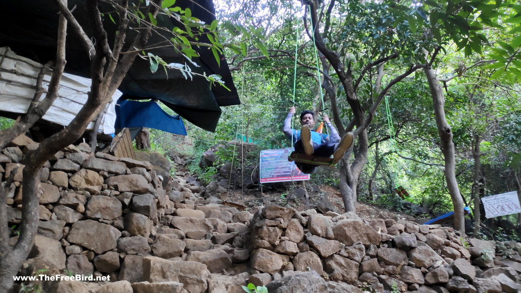 swings at kalavantin food hut stall