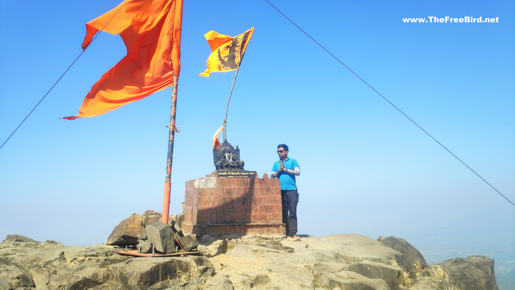 Shivaji maharaj statue at kalavantin durg top