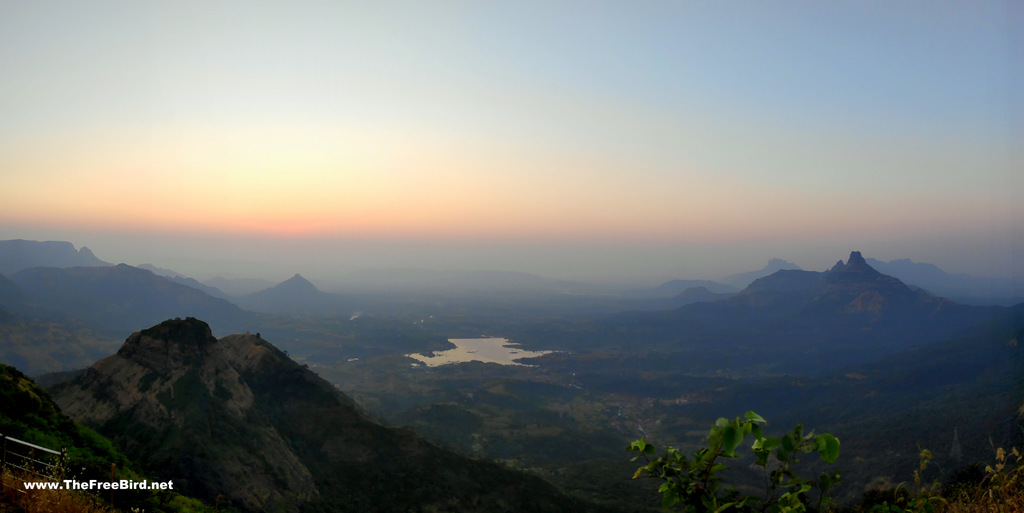 Sunset view from Peb Vikatgad blog -Prabalgad Kalavantin Malanggad mhaismal chanderi tahuli nakhind