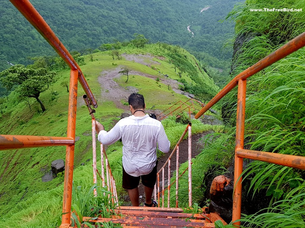 sondai fort trek blog- the best monsoon trek for beginners - best sahyadri trek for beginners- sondai , karnala , rajmachi , irshalgad , kalavantin