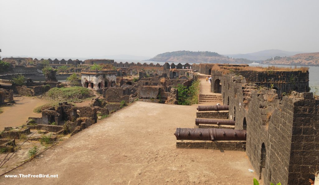 Cannons at Murud Janjira fort- Kalaal Baangadi, chavri, landa kasam -biggest cannons in India