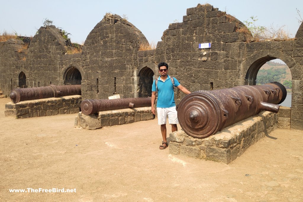 Cannons at Murud Janjira fort- Kalaal Baangadi, chavri, landa kasam -biggest cannons in India