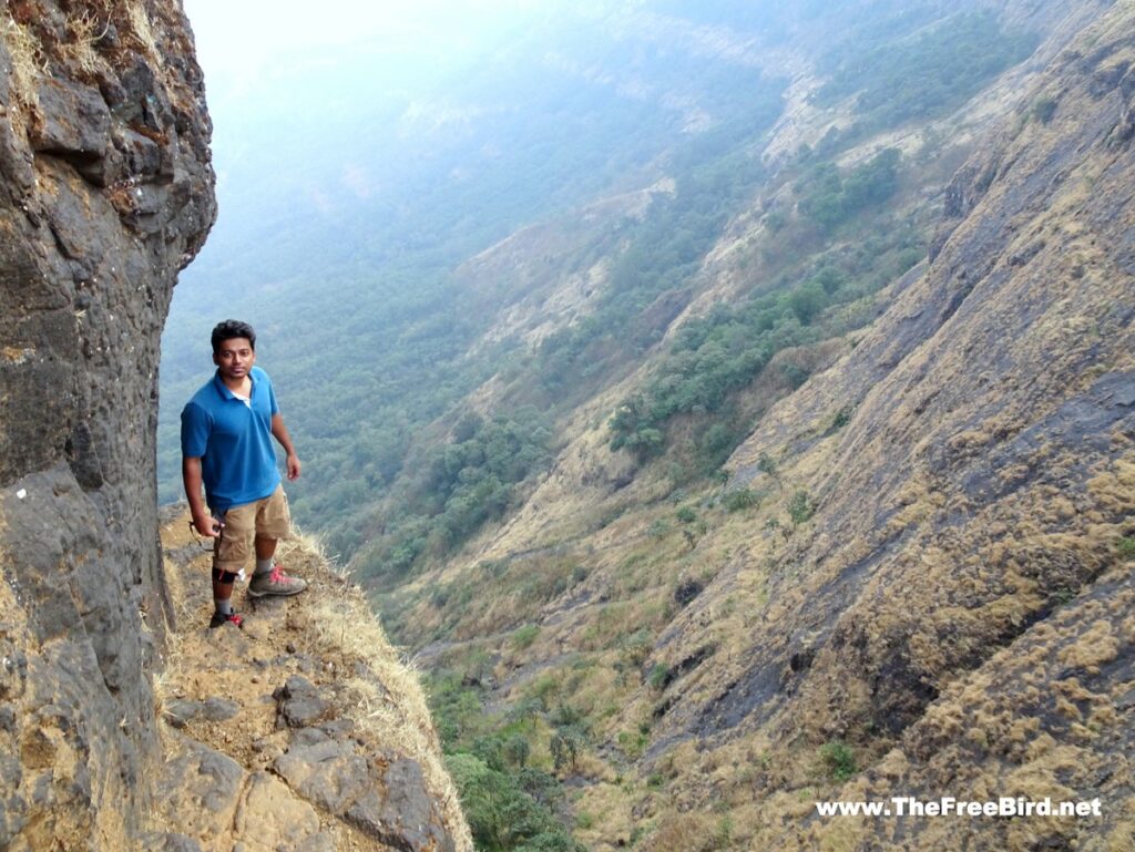 route kalavantin durg bhairavgad